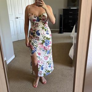 Beautiful Reformation floral Dress size 10